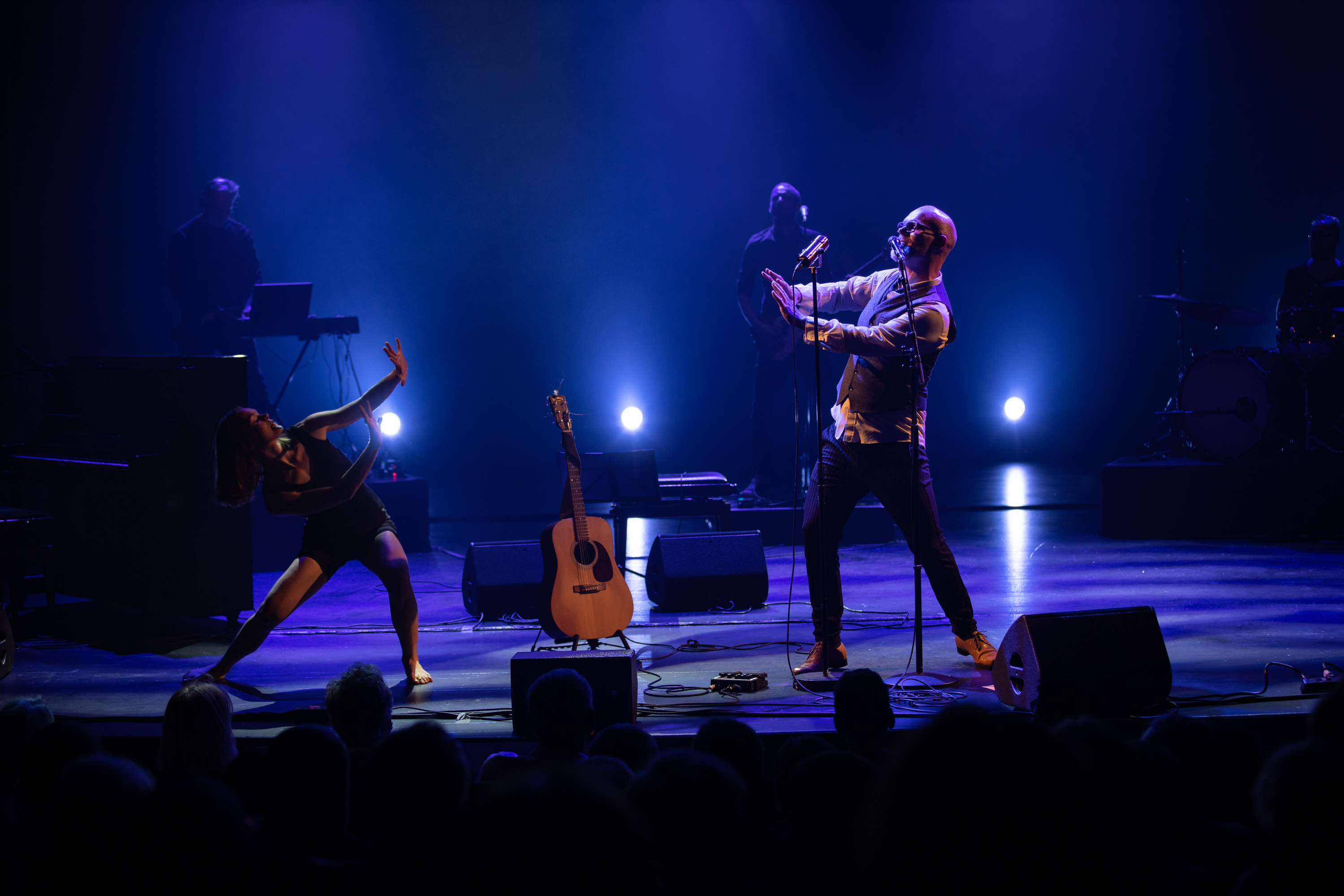 Kjell Inge med fullt band